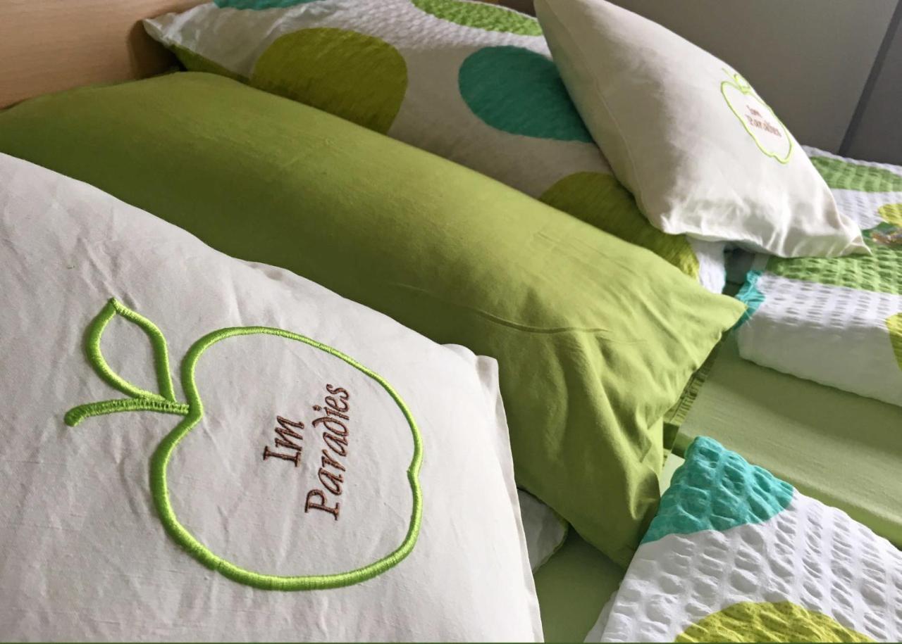 Ferienwohnung Im Paradies Momlingen ภายนอก รูปภาพ